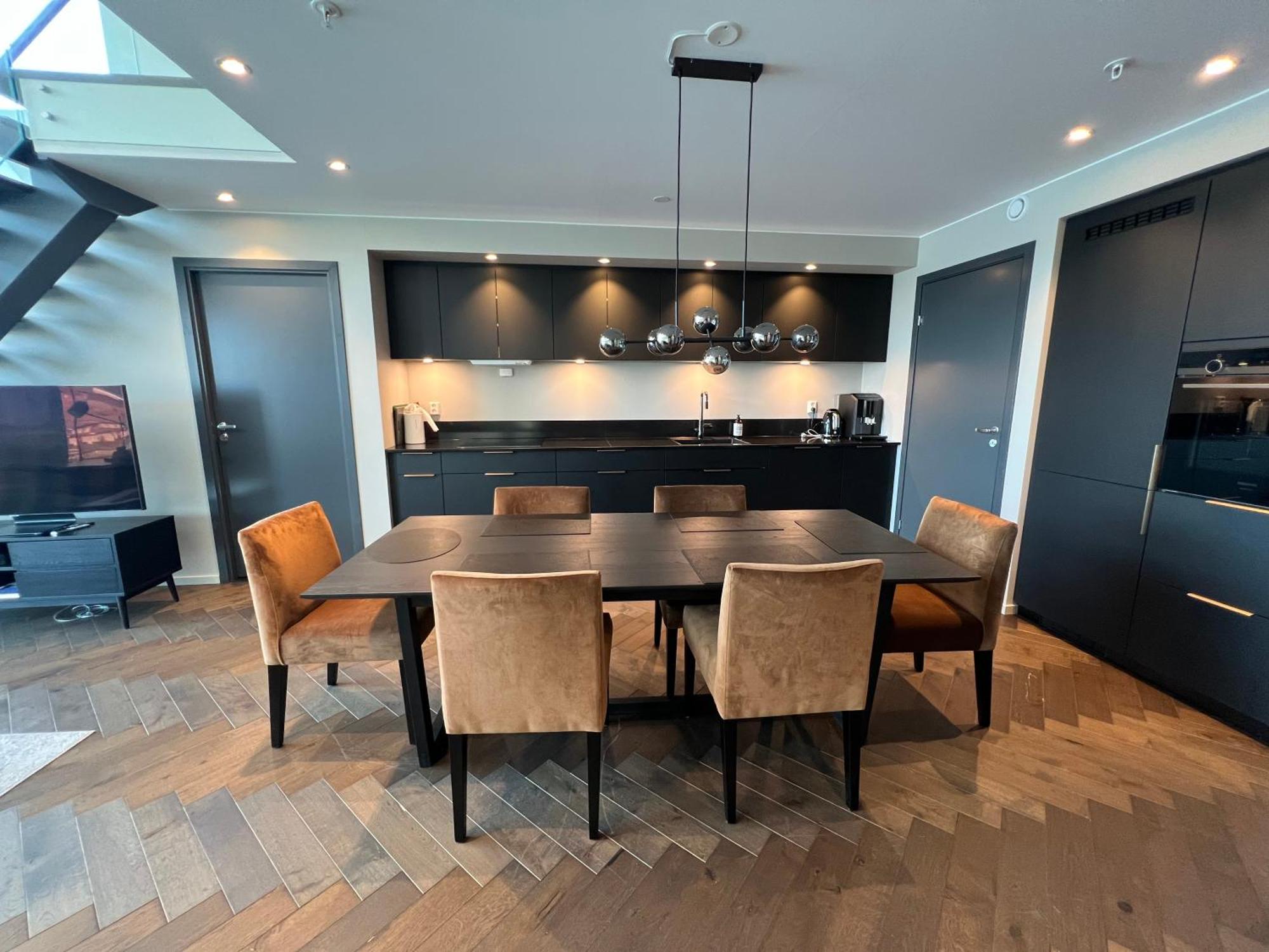 Lofoten Suiteapartments 斯沃尔韦尔 外观 照片